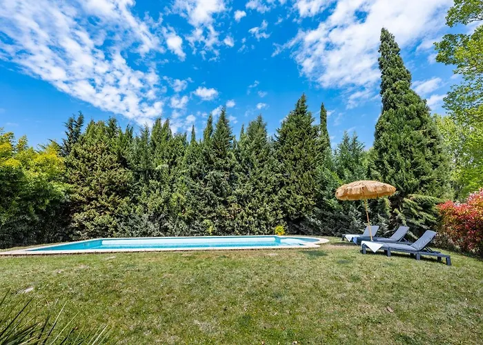 La Bastide Des Joncquiers
