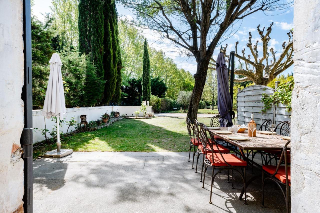Country house La Bastide Des Joncquiers L'Isle-sur-la-Sorgue